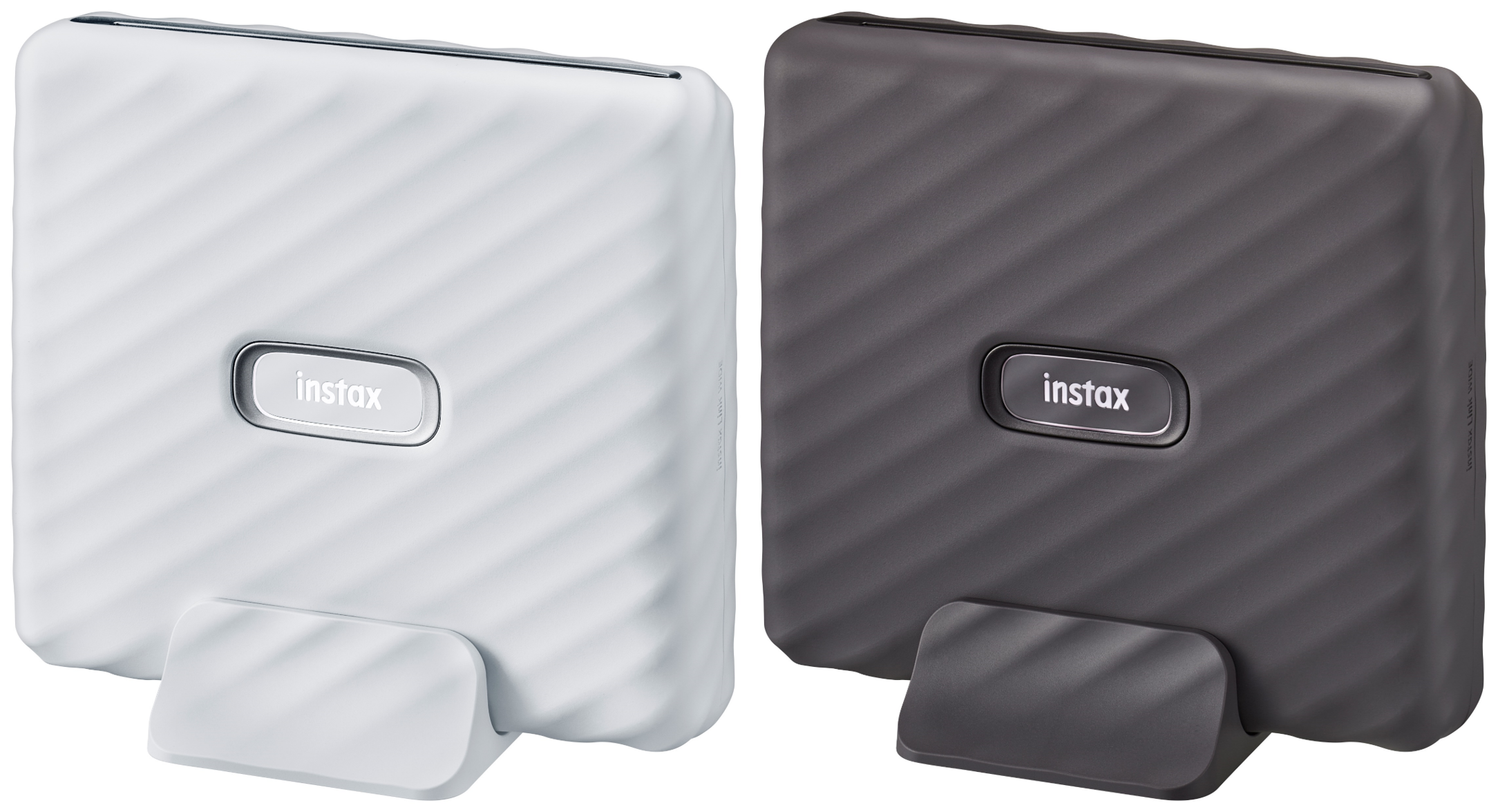 でっかいチェキ、スマホから。スマホ用プリンター“チェキ”「instax