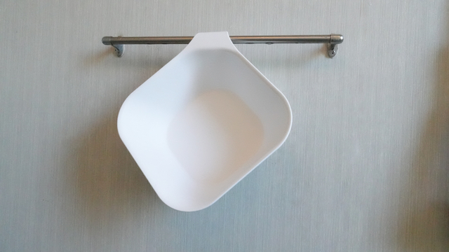 カビ対策に! 湯おけは吊るしたりくっつけたりするのが正解だったんだ