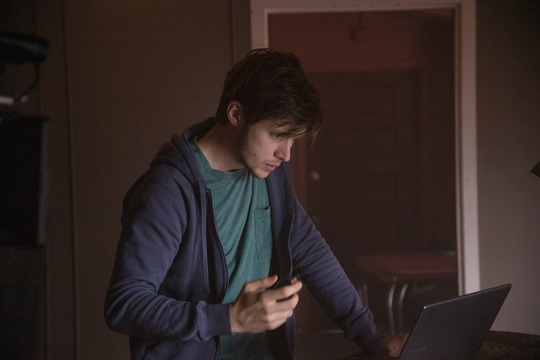 自由は人を堕落させる。映画『シルクロード.comー史上最大の闇サイトー』の監督が語る犯罪者の心理