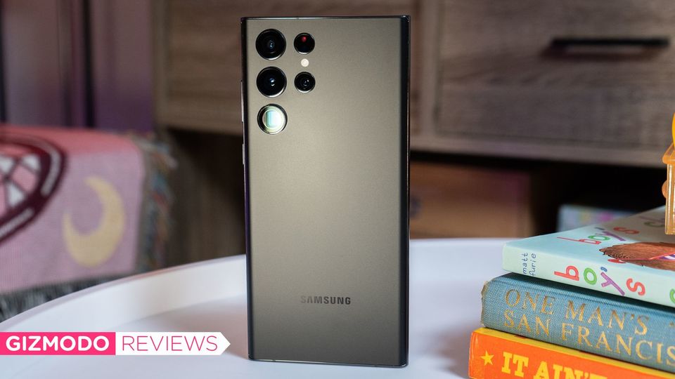 ☆値上げ前です☆Galaxy S22 Ultra (ギャラクシーS22ウルトラ） 携帯 