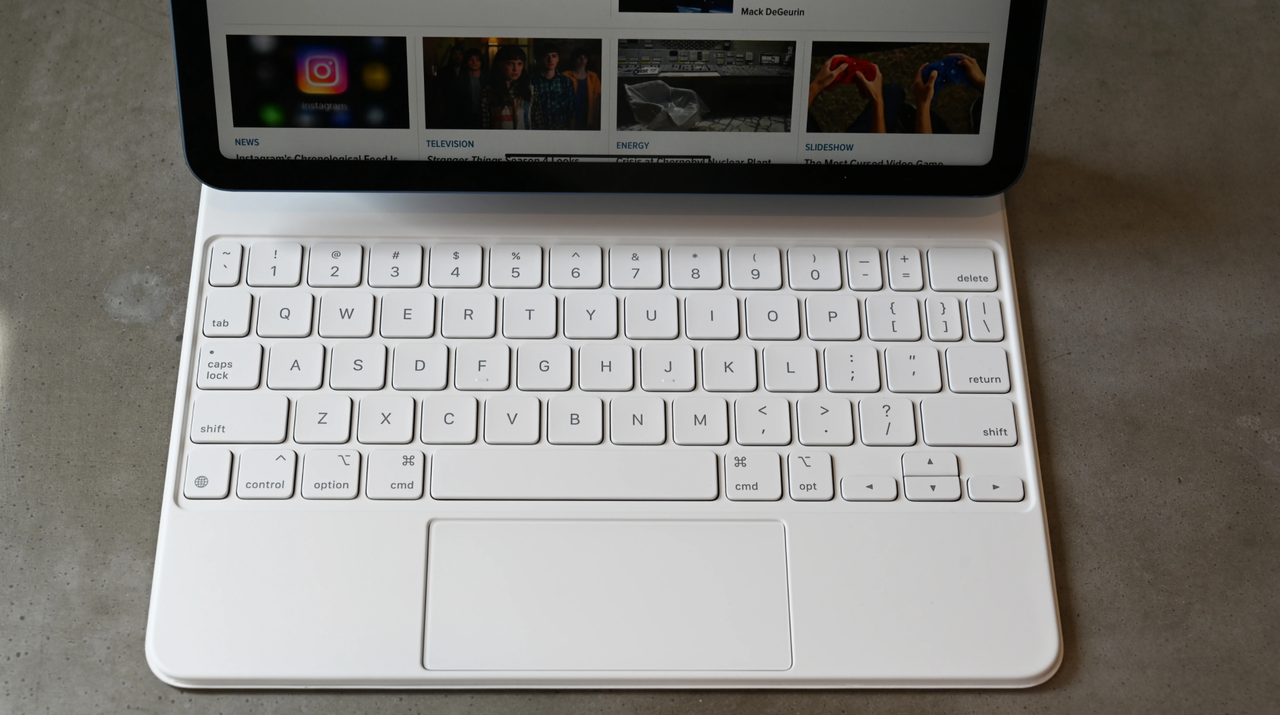 20220328iPadAir2022_magicKeyboard