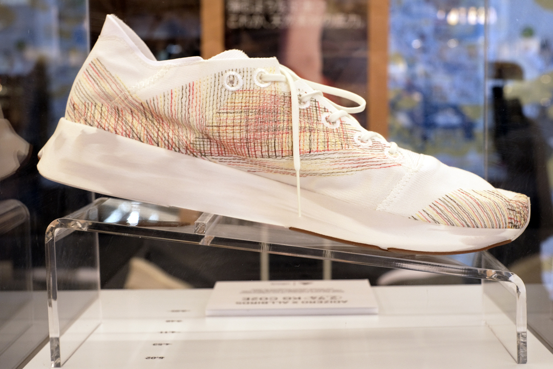 220420_adizero_sideview