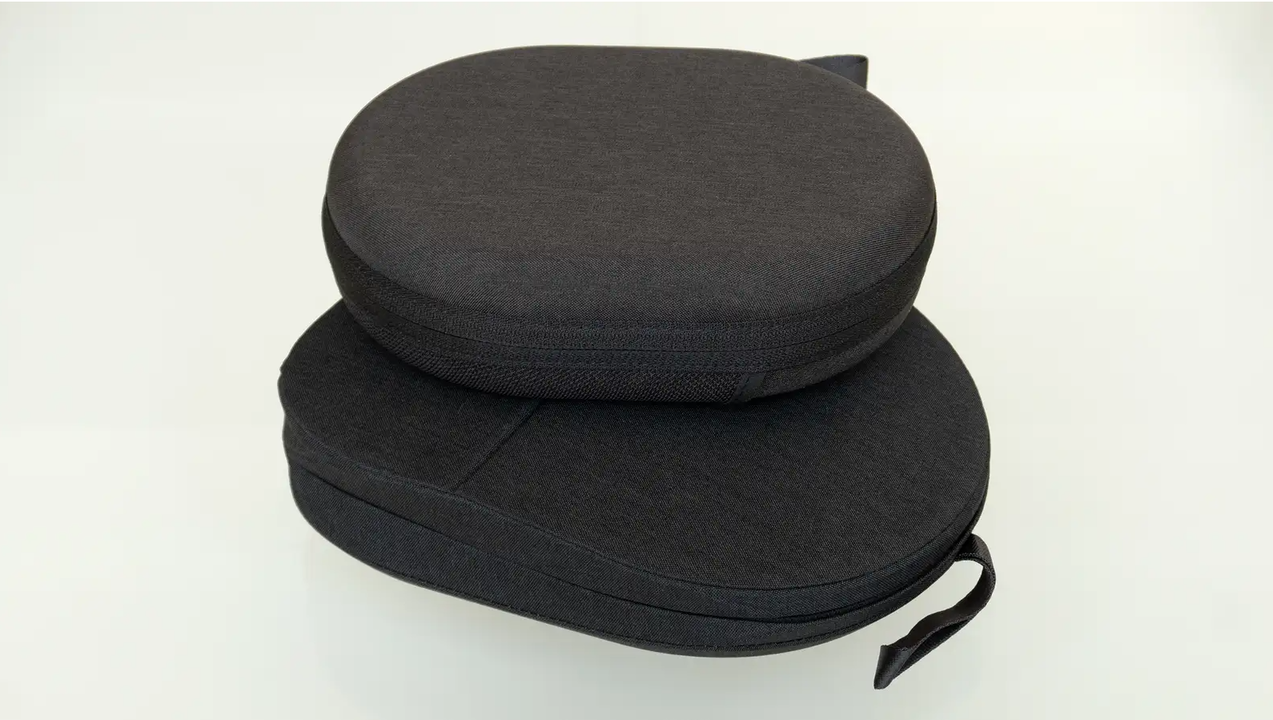 20220516Sony_carryingcases_stackup