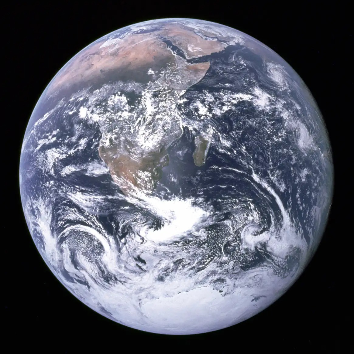 220530earth5