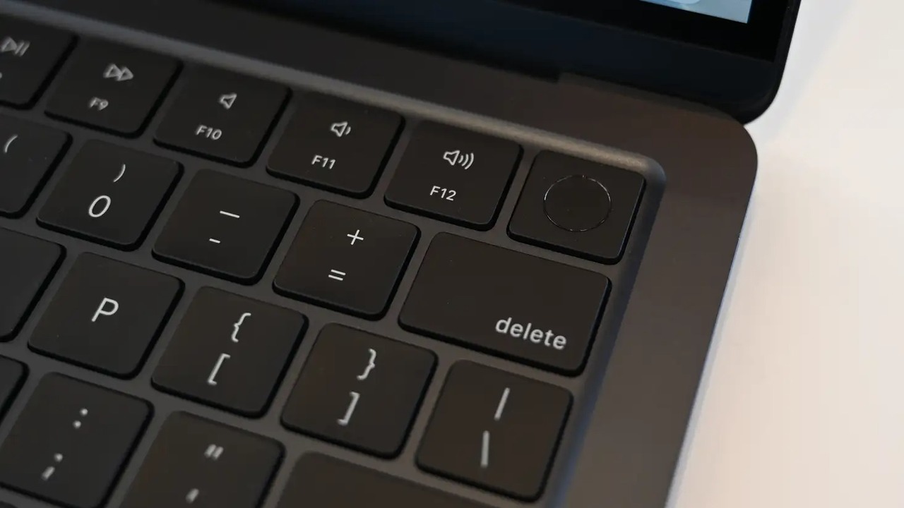 220609macbookair2204