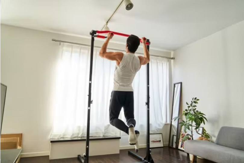 1分で設置できる折り畳み式ホームトレーニングジムが間もなく終了