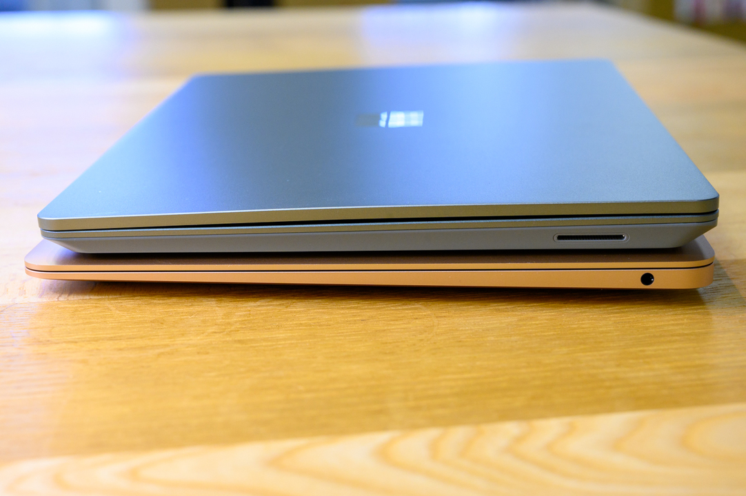 2206128SurfaceLaptopGo2-11