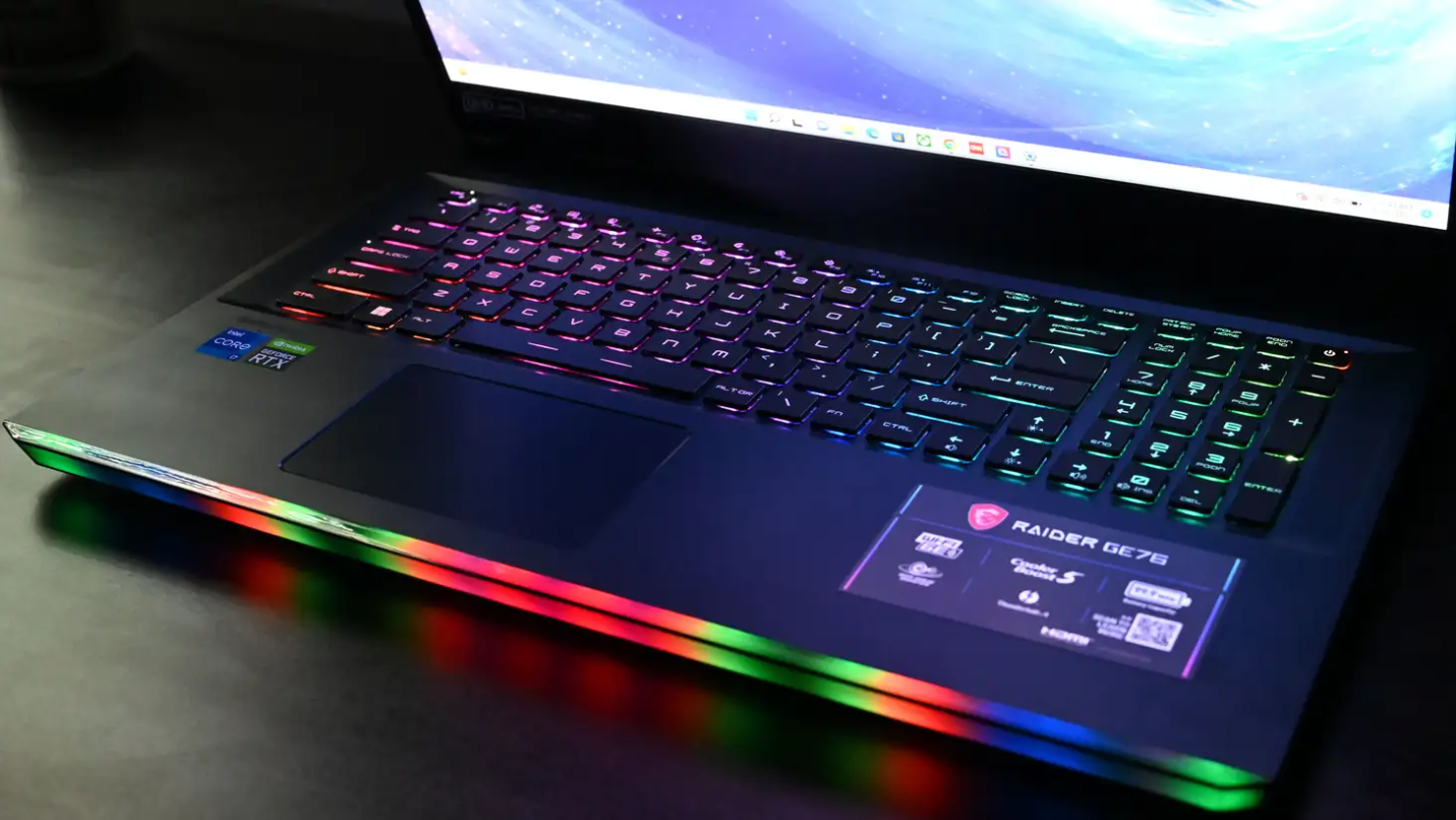 クルマかってぐらい速くて高い。最新Intel＆Nvidia搭載MSI Raider GE76 