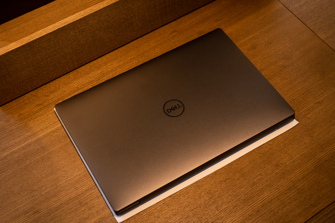 20220701-black_paper_b
