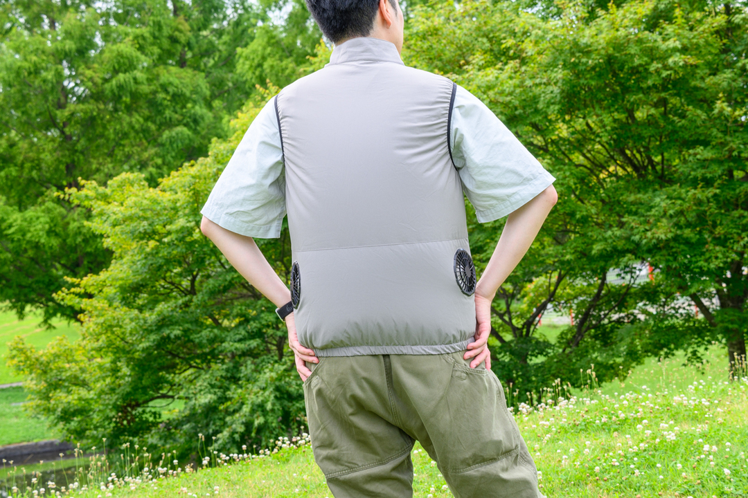 220729ICEVEST-08