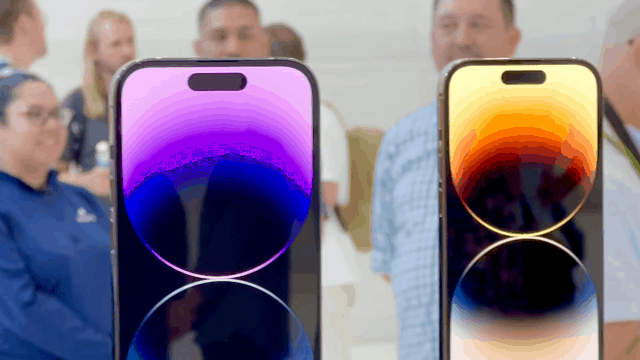 Iphone 14の実機はこんな感じ 現地からの写真をお届け ギズモード ジャパン Iphone 14の実機はこんな感じ 現地からの写真をお届け ギズモード ジャパン