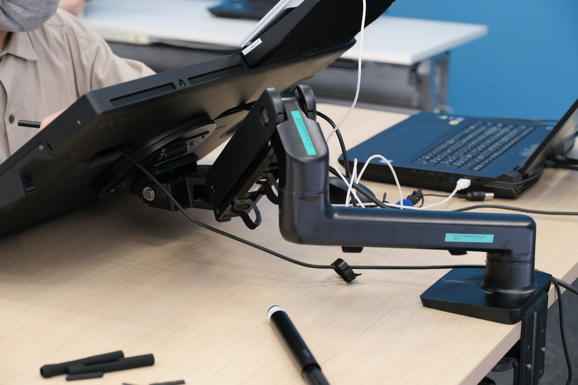 すべてが進化した液タブ「Wacom Cintiq Pro 27」がワコムから発表。1/4