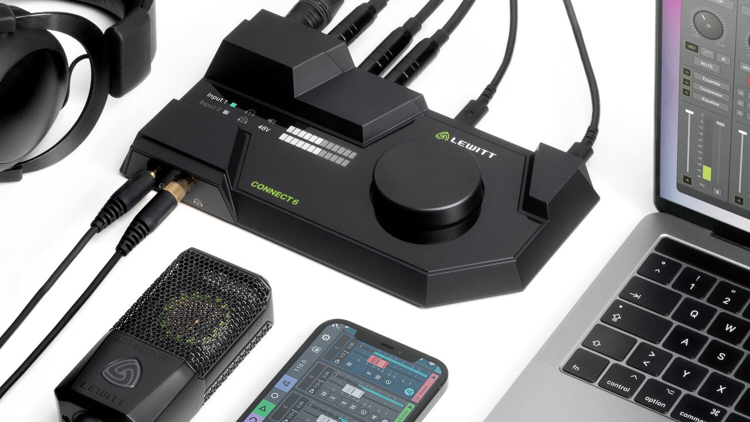 2つのデバイスに同時につながる！ DTM初心者にもオススメのデュアルUSB