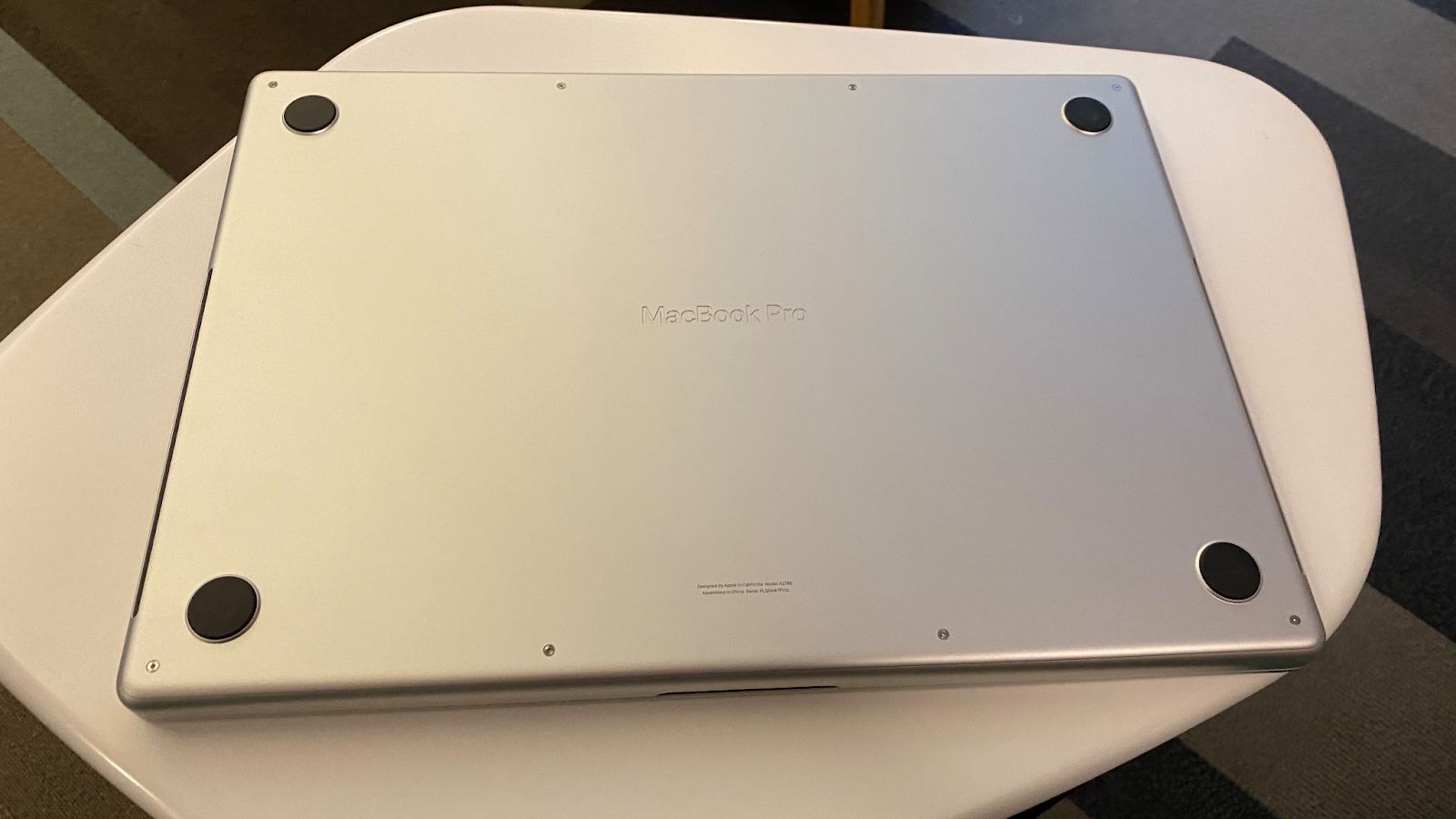 有機ELモデル待つかなー：MacBook Pro 2023レビュー | ギズモード 