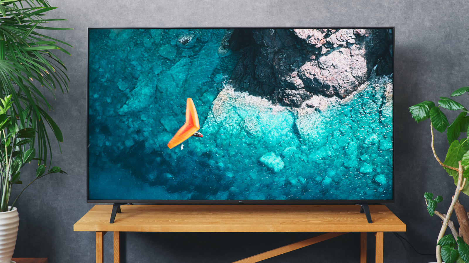 65インチの4Kテレビが10万円しないの!? さらに5,000円引きなら買うしか