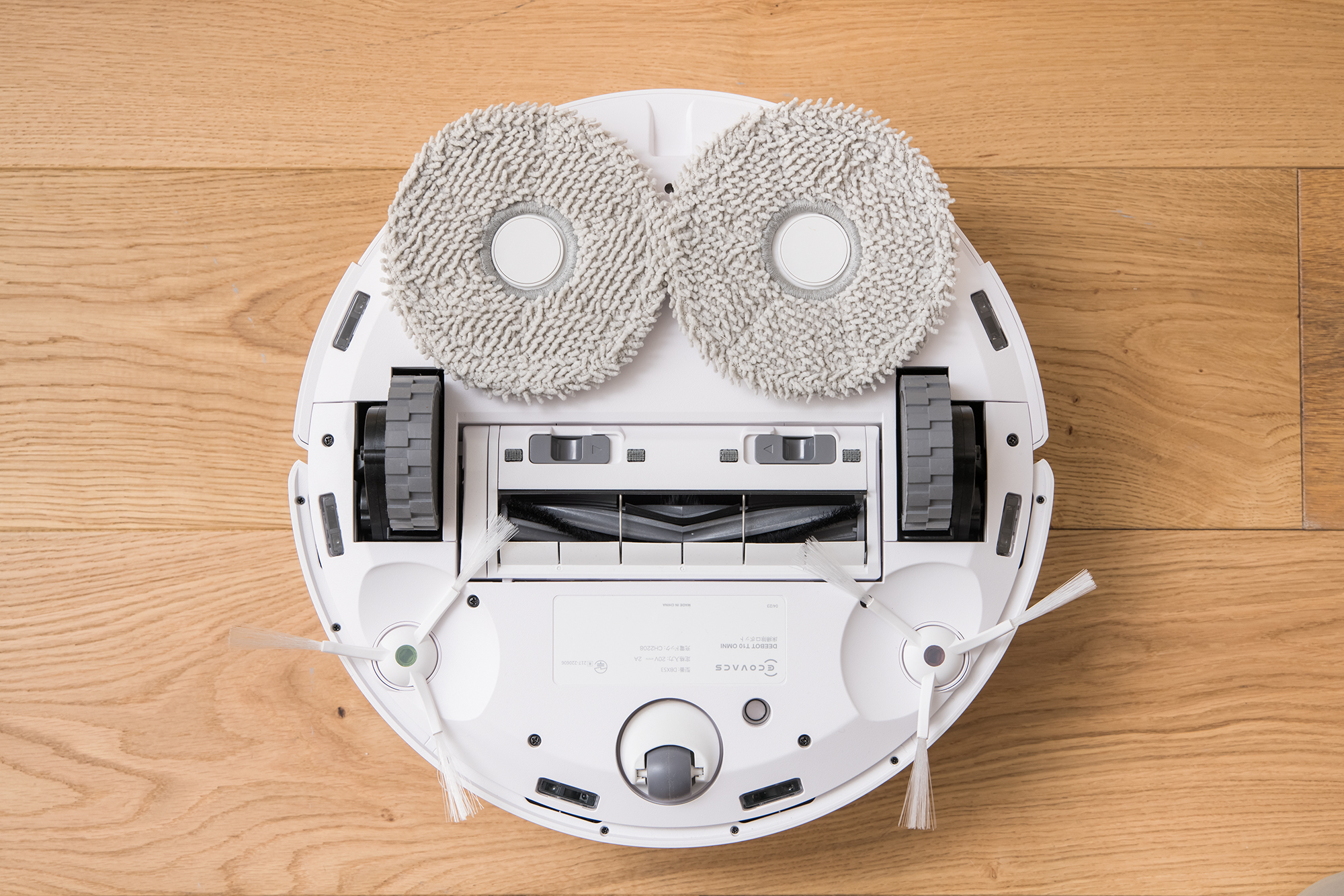 【訳あり】ロボット掃除機 DEEBOT T10 OMNI ※充電時コツが必要 訳あり】ロボット掃除機 DEEBOT T10 OMNI ※充電時コツが必要 何から