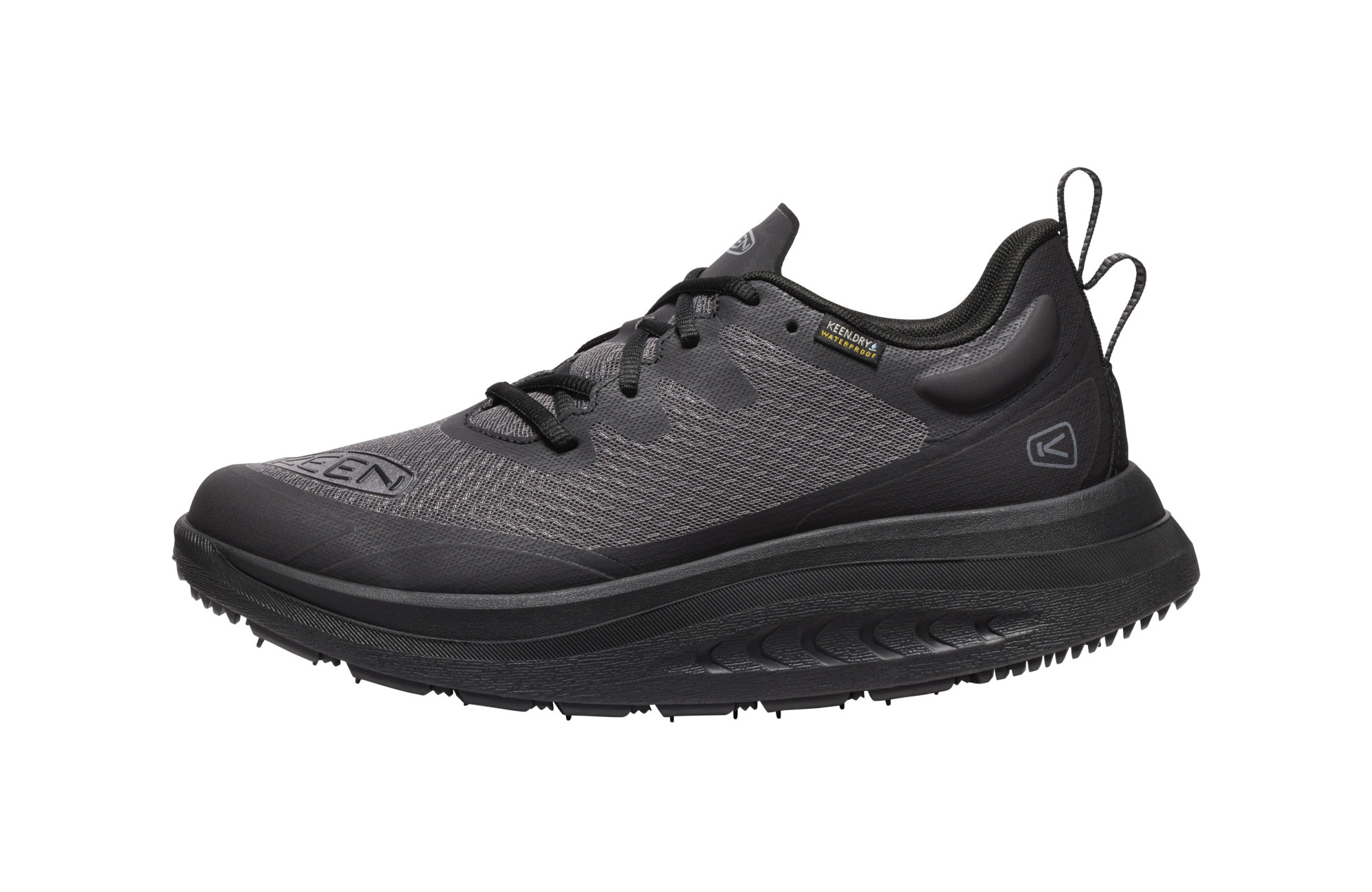 KEEN 防水ウォーキングシューズ 歩くのが楽しくなる。スイスイ前に進むKEENのシューズ | ギズモード