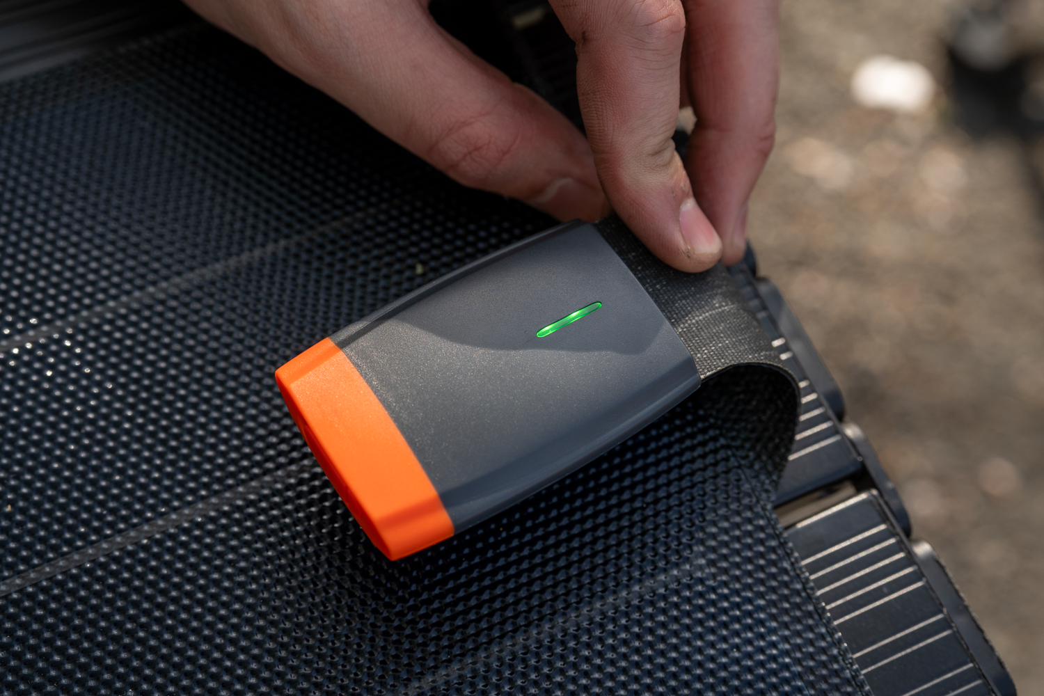 新品ソーラーパネル付きアドベンチャーテーブル【EMRS45】防水 どこでも充電ができる安心感！ 防災グッズにもよさげな45W出力の