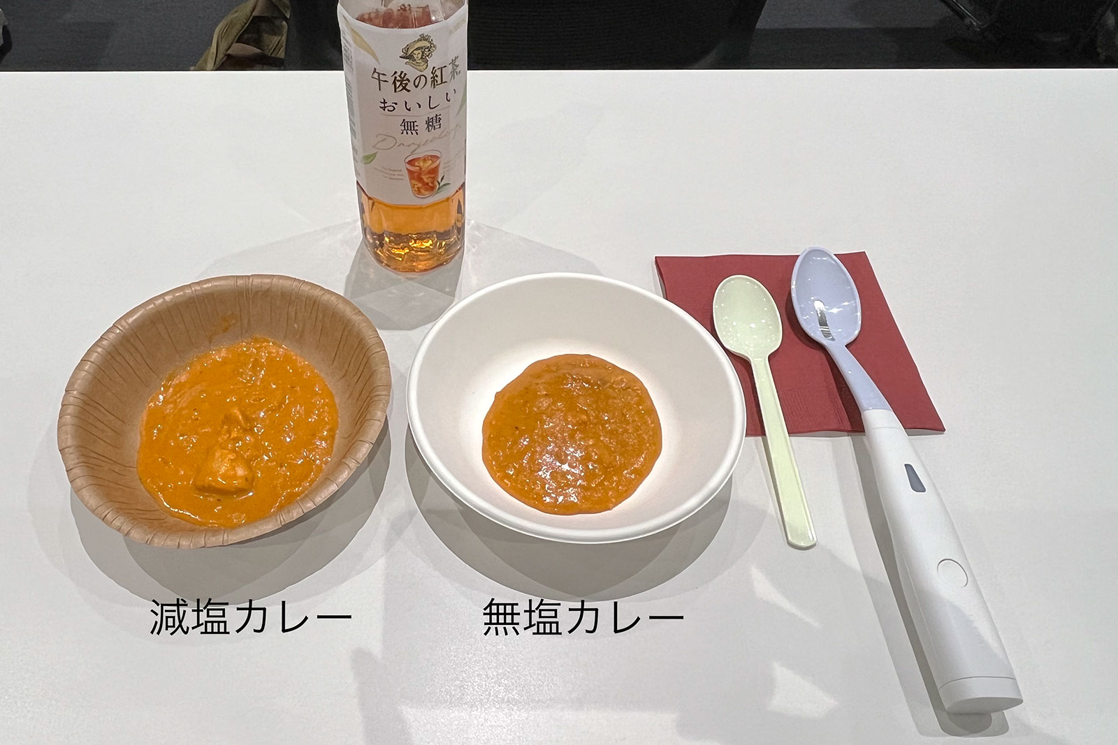 電気味覚”で料理のうま味と塩味を増強するスプーン。実際に使ってみた