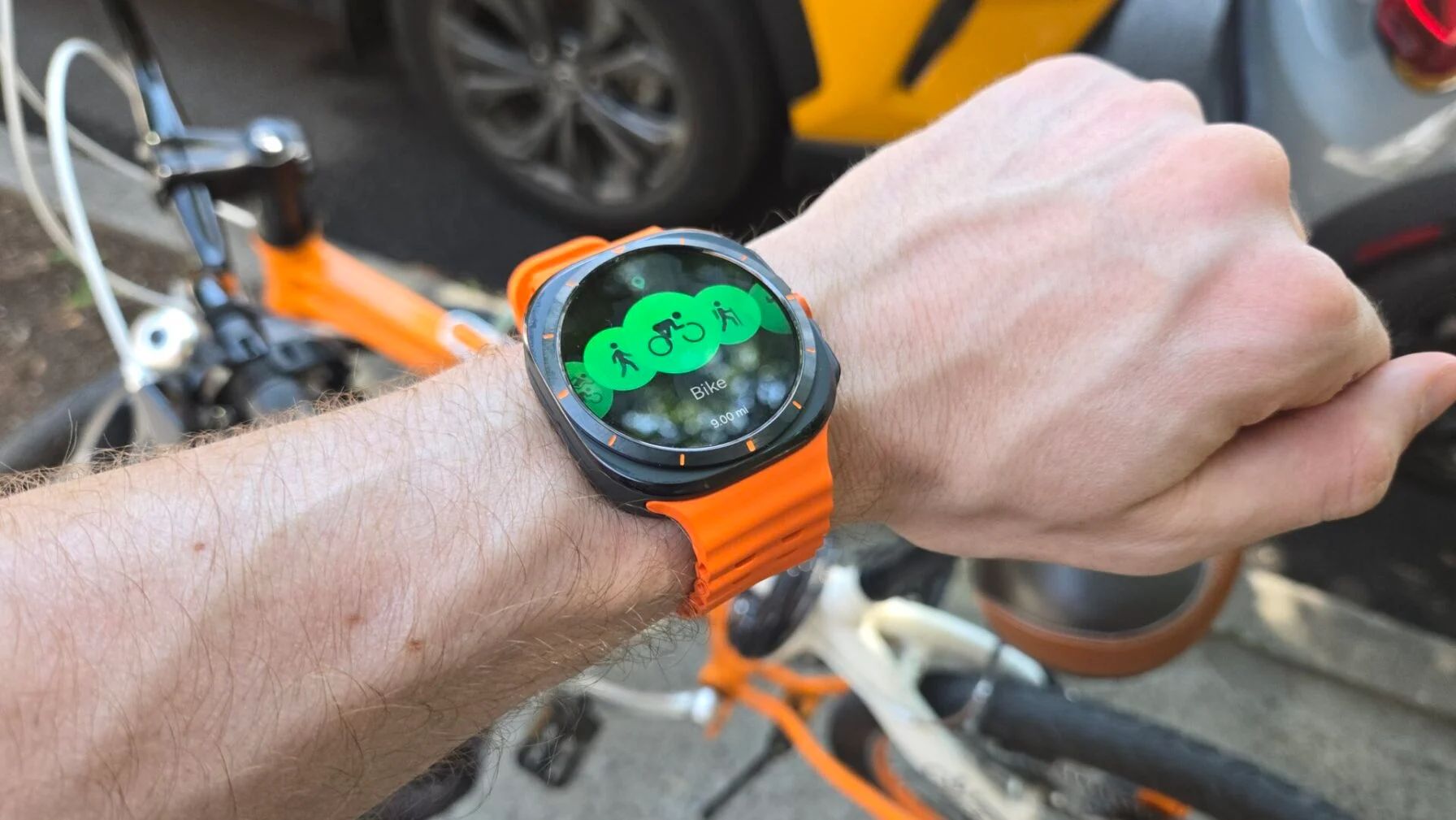 存在感が強すぎるGalaxy Watch Ultra。とりあえず2週間使ってみた
