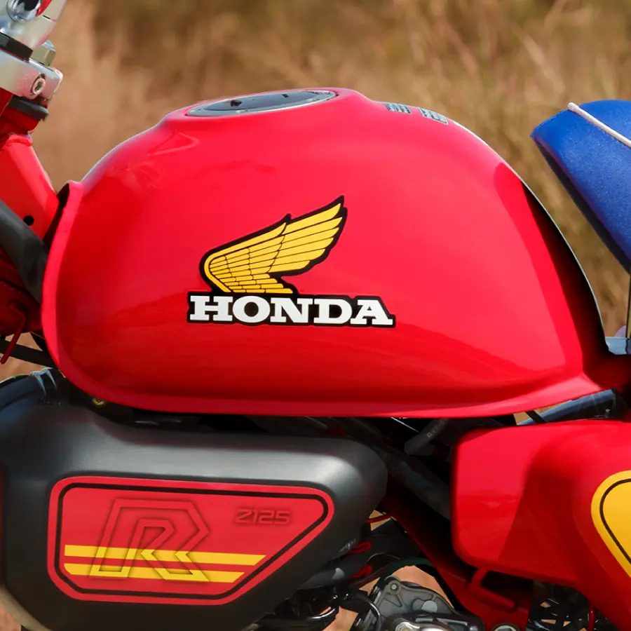 懐かしくも新鮮。ホンダの伝説のバイクで採用したカラーが125ccで復刻