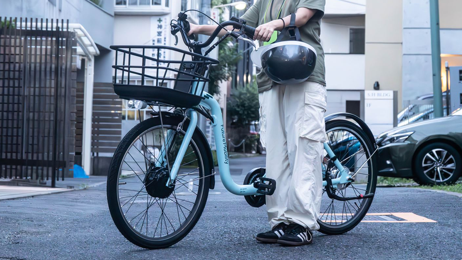 航続距離1,000km。発電しながら走る電動アシスト自転車「FUTURE 1000