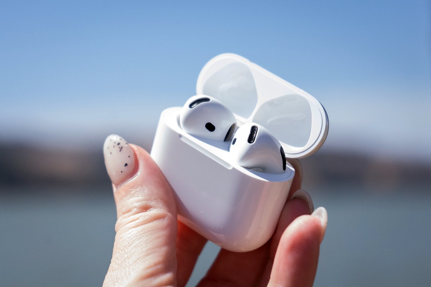 240917airpods4anc.jpg