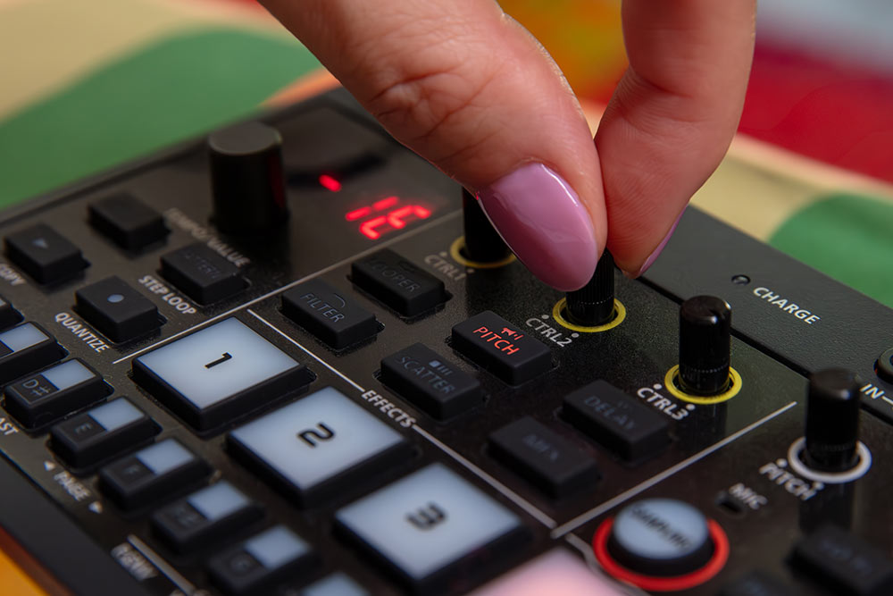 P-6_Hands-on-Effects.jpg