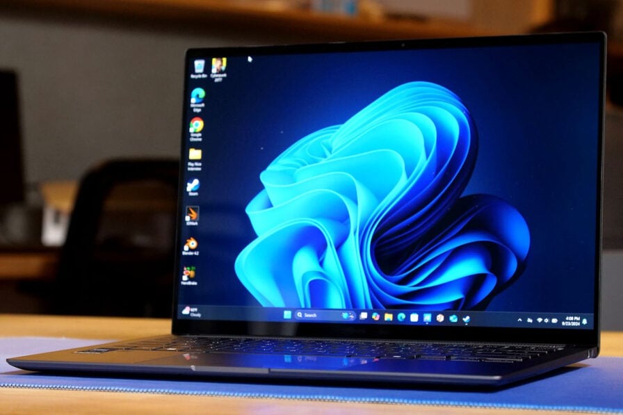 顕ページです！！ asus-zenbook-s14-review-000.jpg