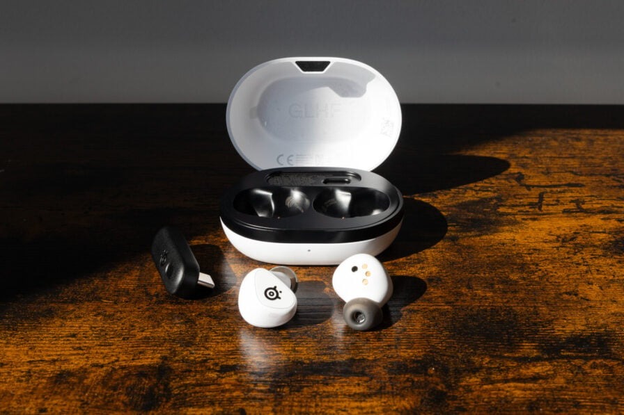 SteelSeries GameBudsレビュー：「ゲーム機のためのイヤホン」はダテ