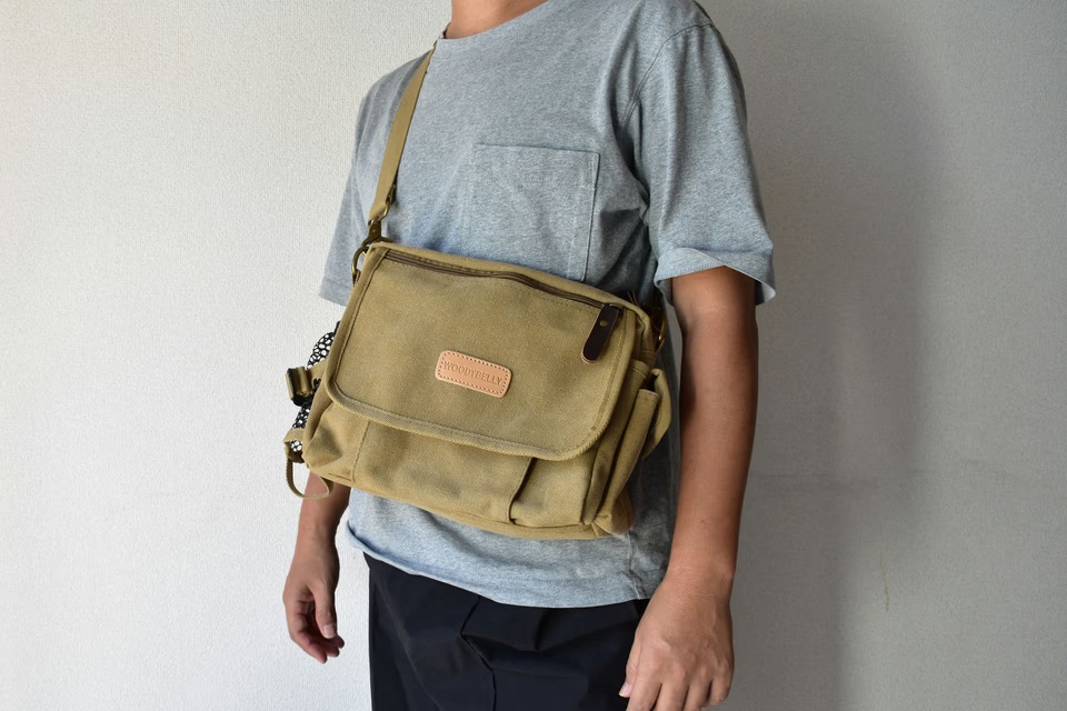 半年ほど前に買いました、次のバッグがほしいので売ります！ H62496s.jpg