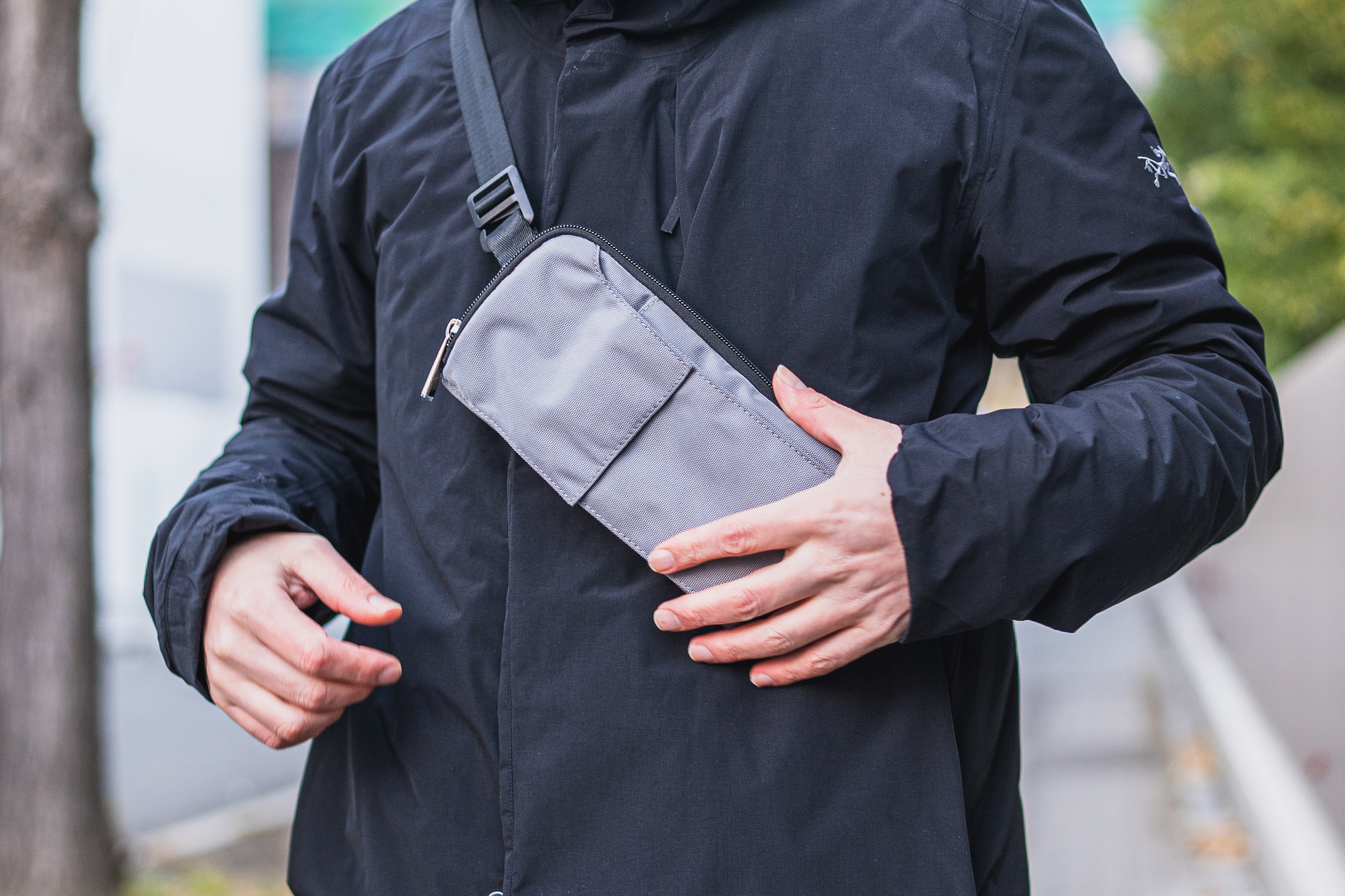 バックパックがもっと便利になるミニバッグ「＋poket CUSTOM」を試して