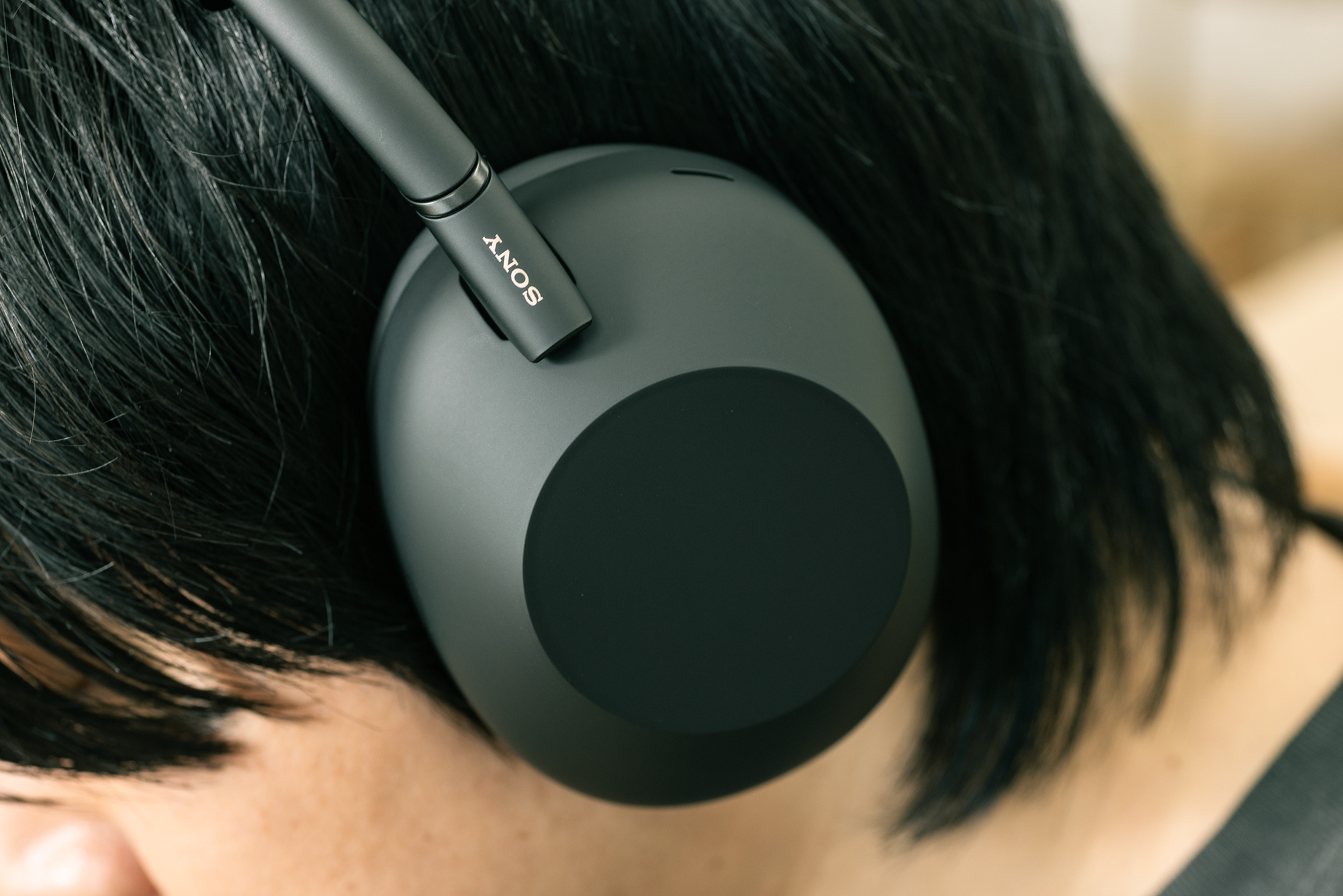 あの頃の感動がよみがえる。ソニーの新型ヘッドホンを持って懐かしい