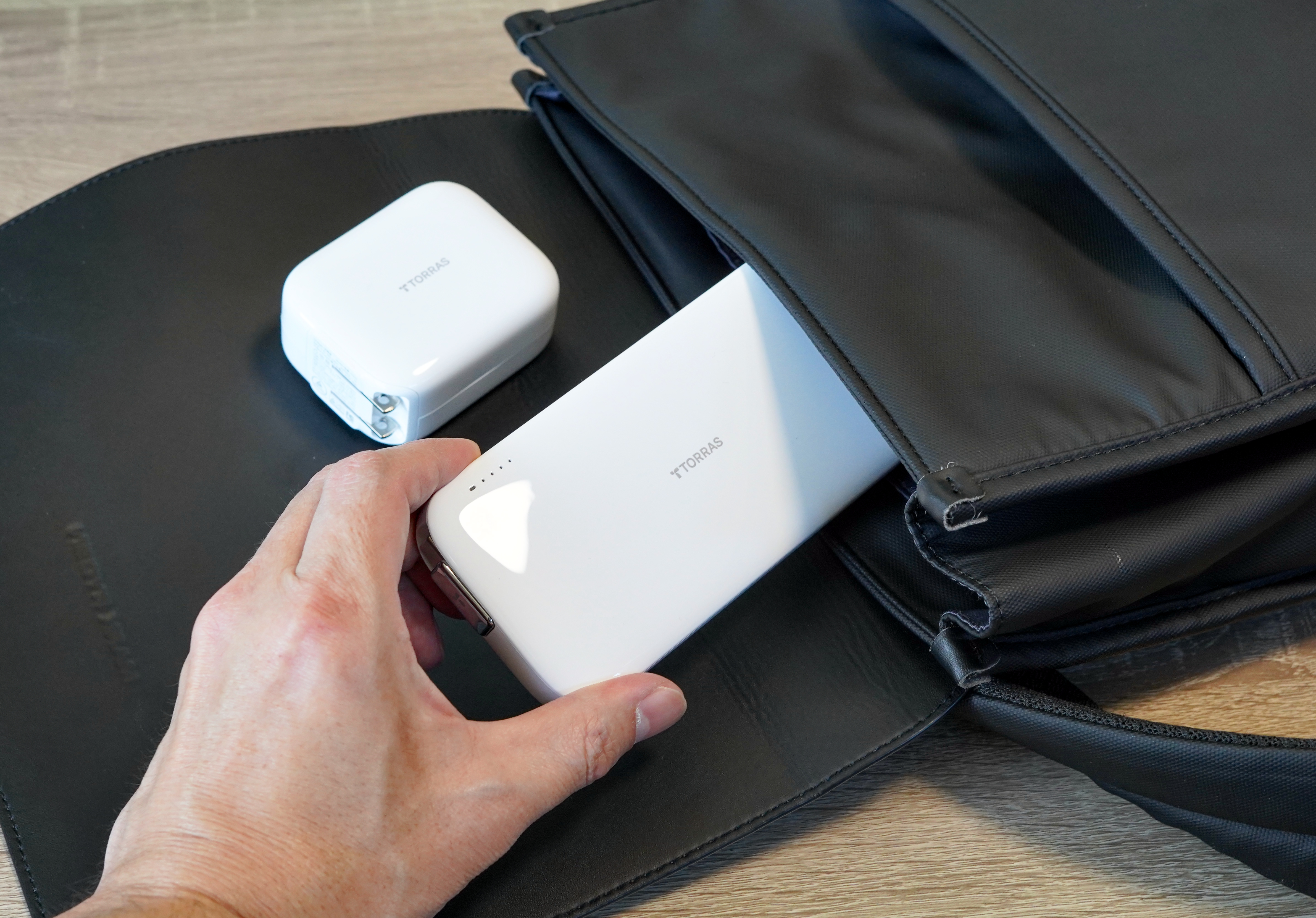 さよなら、充電ケーブル。自動巻き取り式フル装備にしたら世界が変わっ