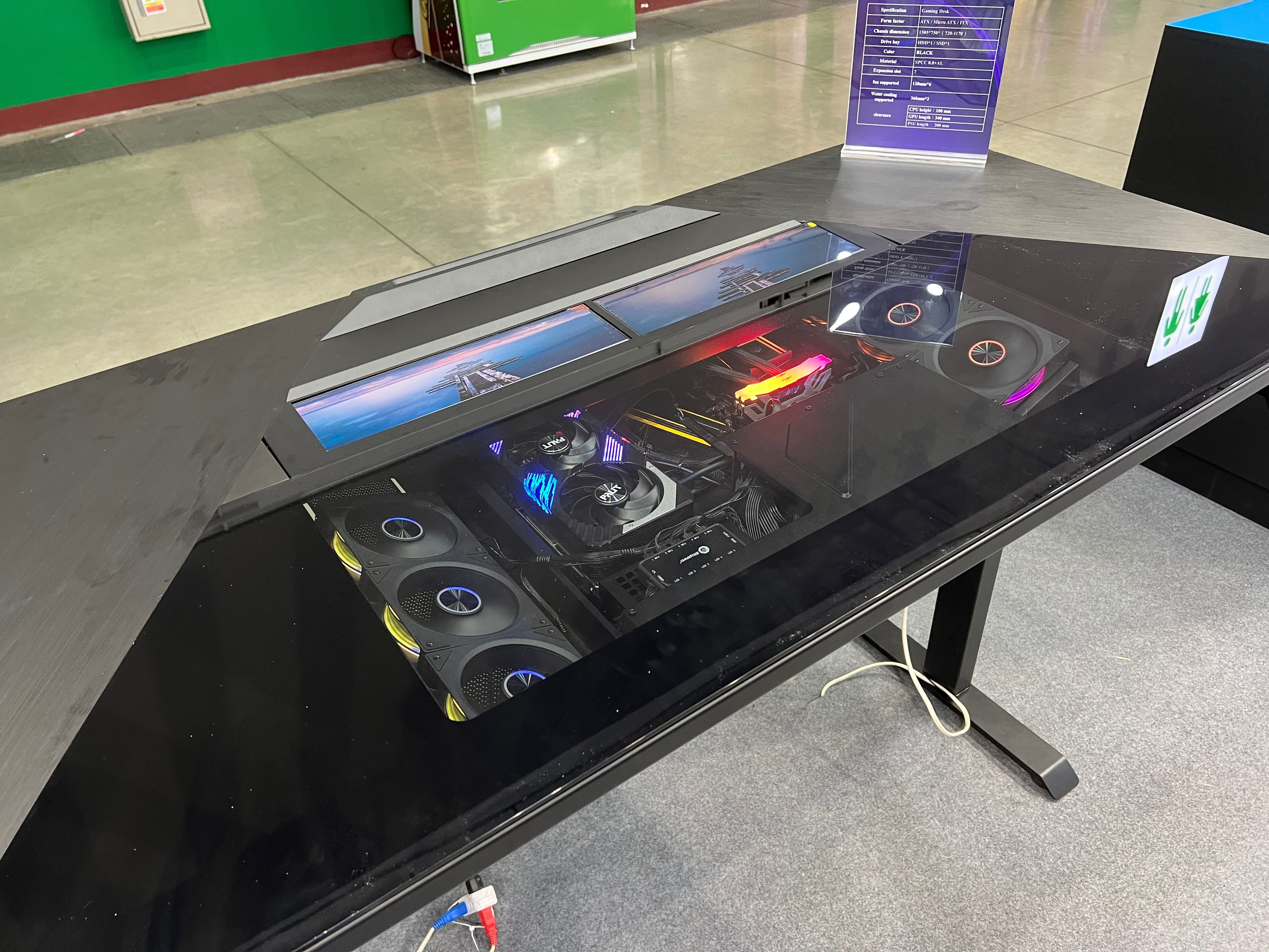 250522gamingdesk.jpg