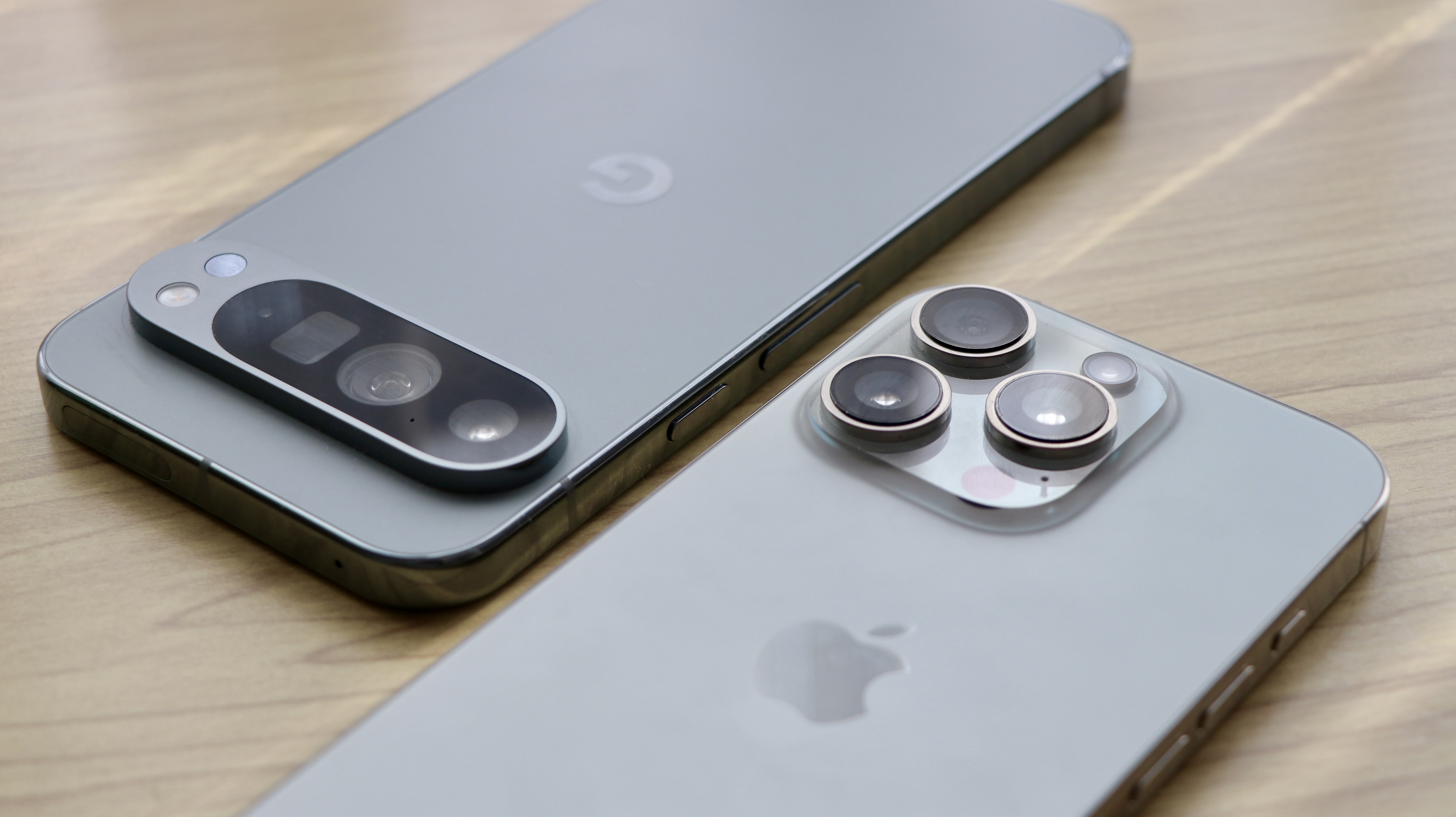 iPhone　アイフォン　初期モデル　検索：アンドロイド　ピクセル　スマホ PixelとiPhone、あなたにはどっちが合っている？——4ヶ月使ってわかった