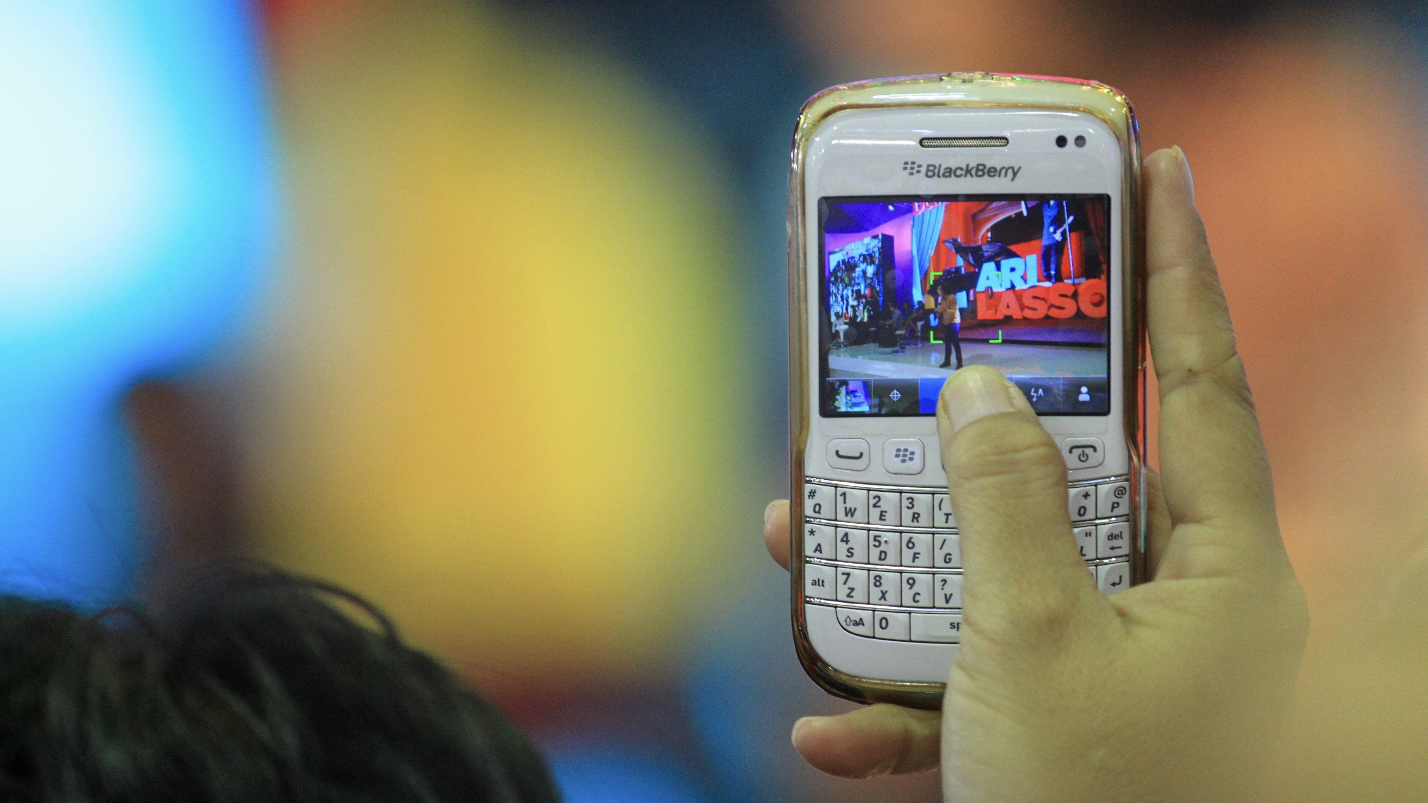 アメリカのZ世代にBlackBerryがブーム。2025年になんでなの