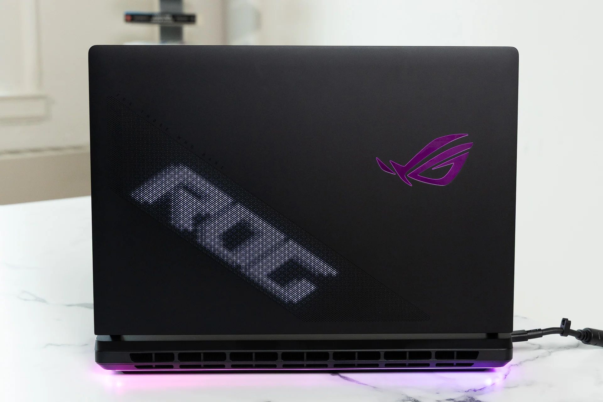 ASUSの新作、デスクトップゲーミングPC代替のベスト候補かも。66万円