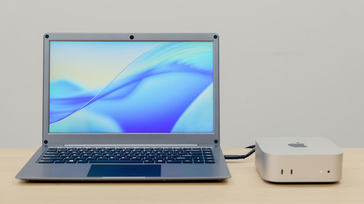 【お得！】Apple Mac mini 【中古】モニター付きキーボード付き Mac Miniのモバイル運用が現実的に。キーボード内蔵モバイルモニターは