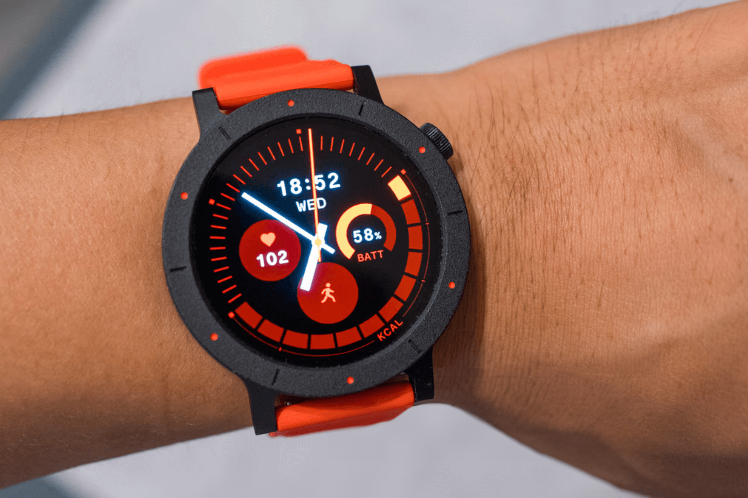 便利なスマウォ→「有能アシスタント」に！1万円台の「CMF Watch 3 Pro 