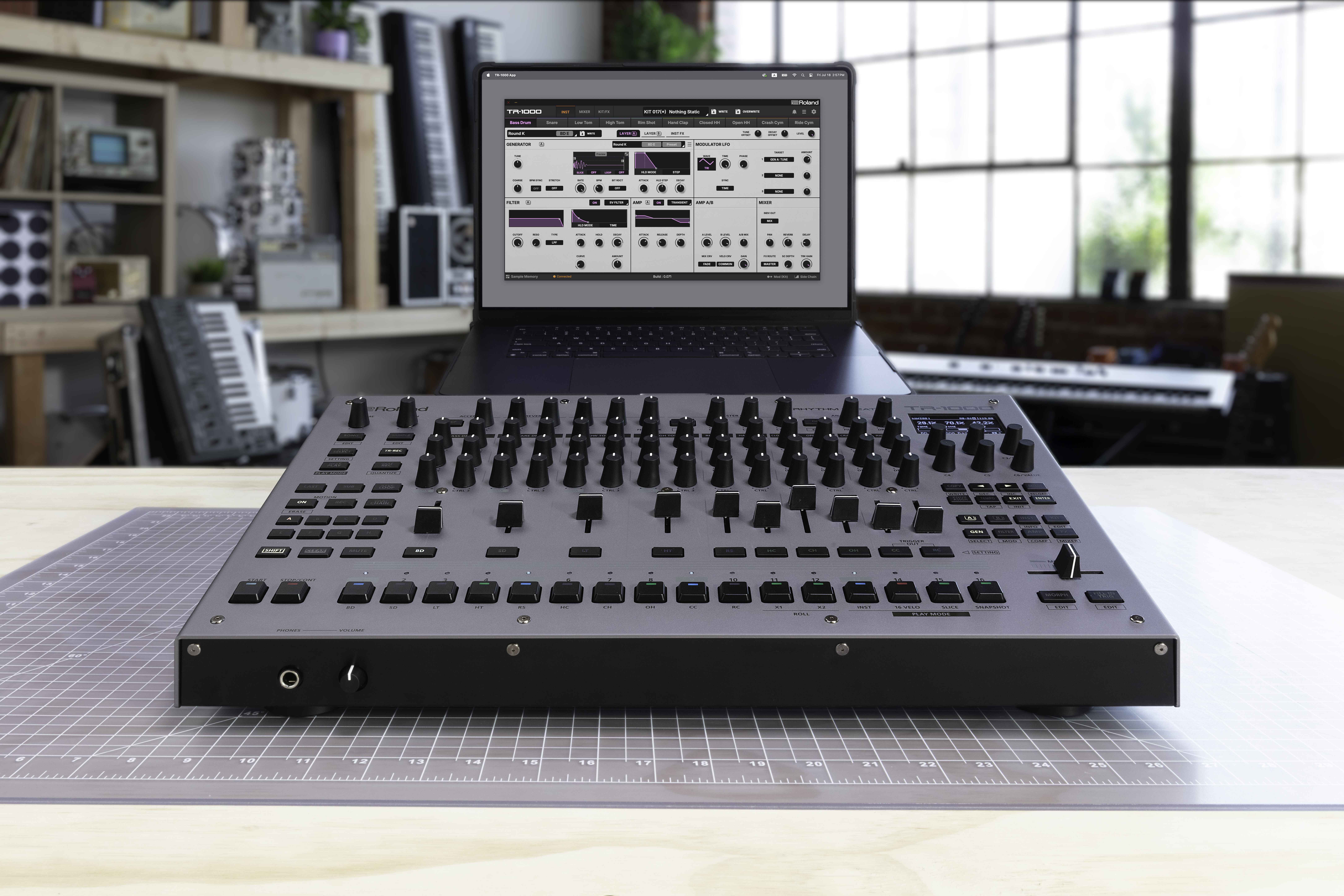 Rolandの伝説が帰ってきた。TR-1000は40年ぶりのアナログリズムマシン