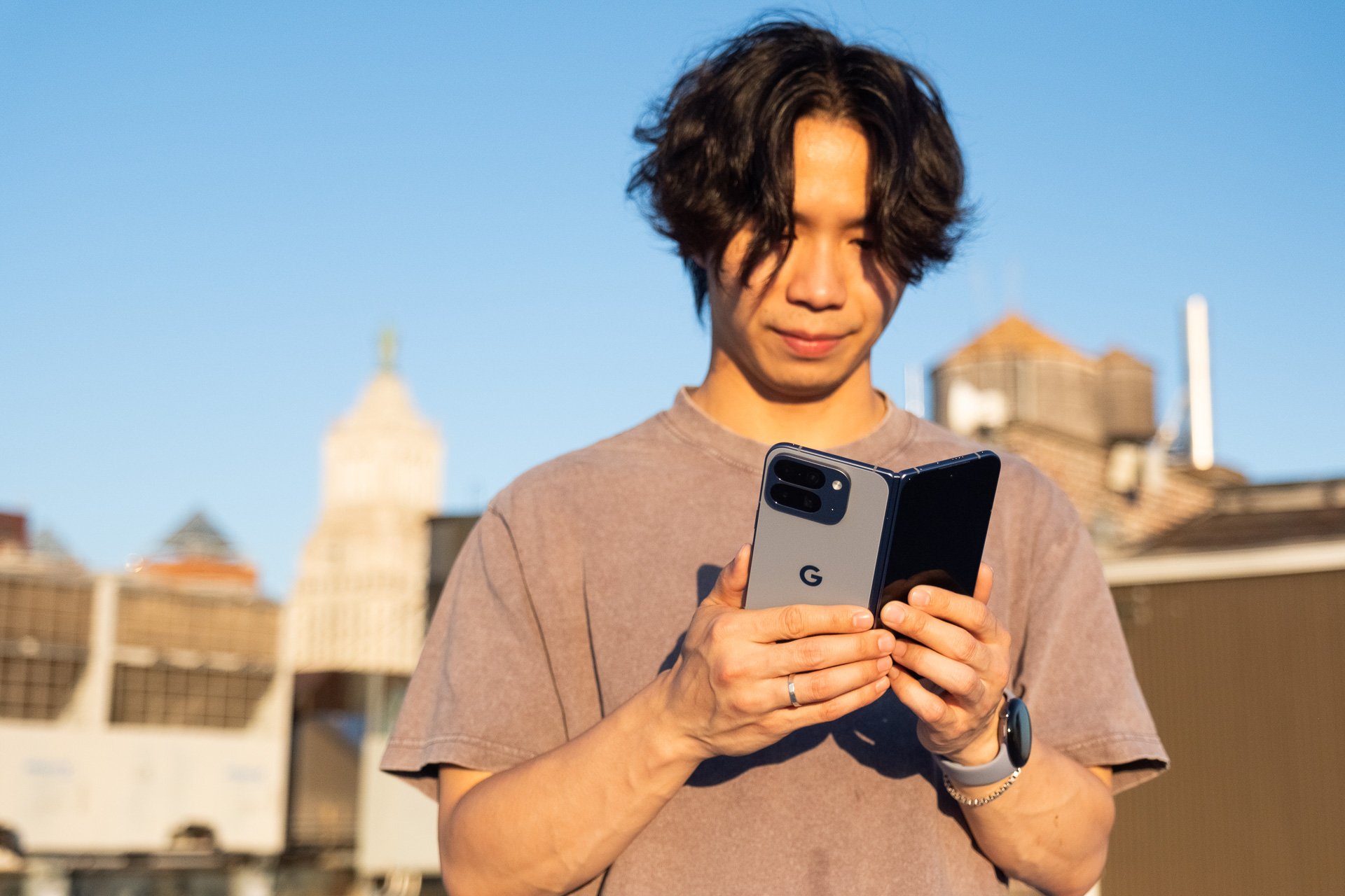 AI機能は素晴らしいけど…Google Pixel 10 Pro Foldが示す折りたたみ 