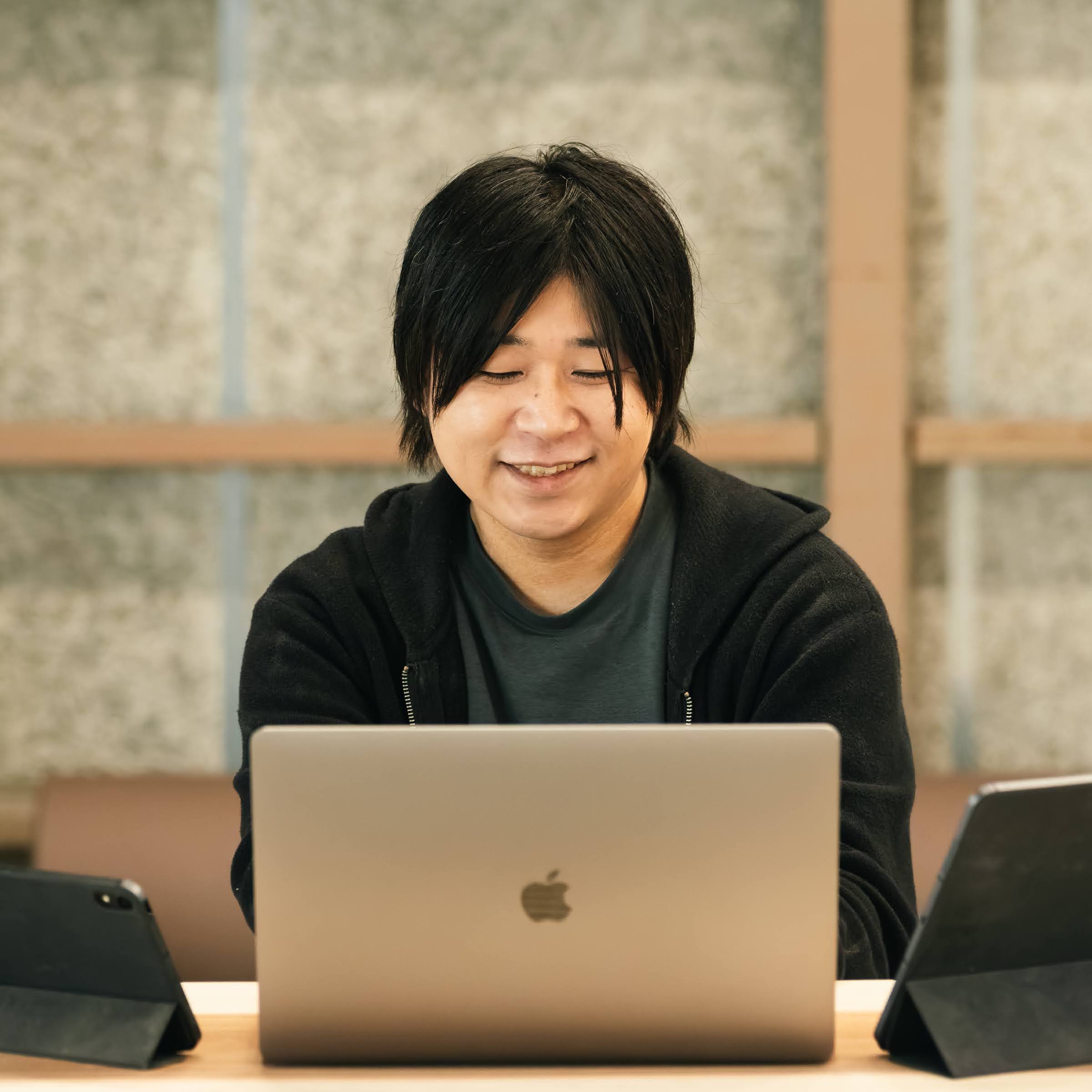 かみやまたくみ［GIZMODO編集部 / 残響言語文法論］のプロフィール