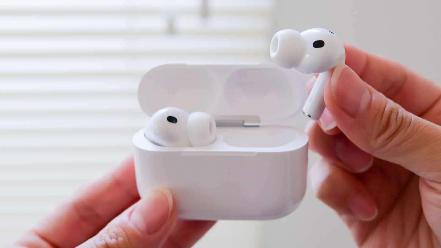 AirPods Pro 3が、人混みでの移動を楽にしてくれた。「心の静寂」を