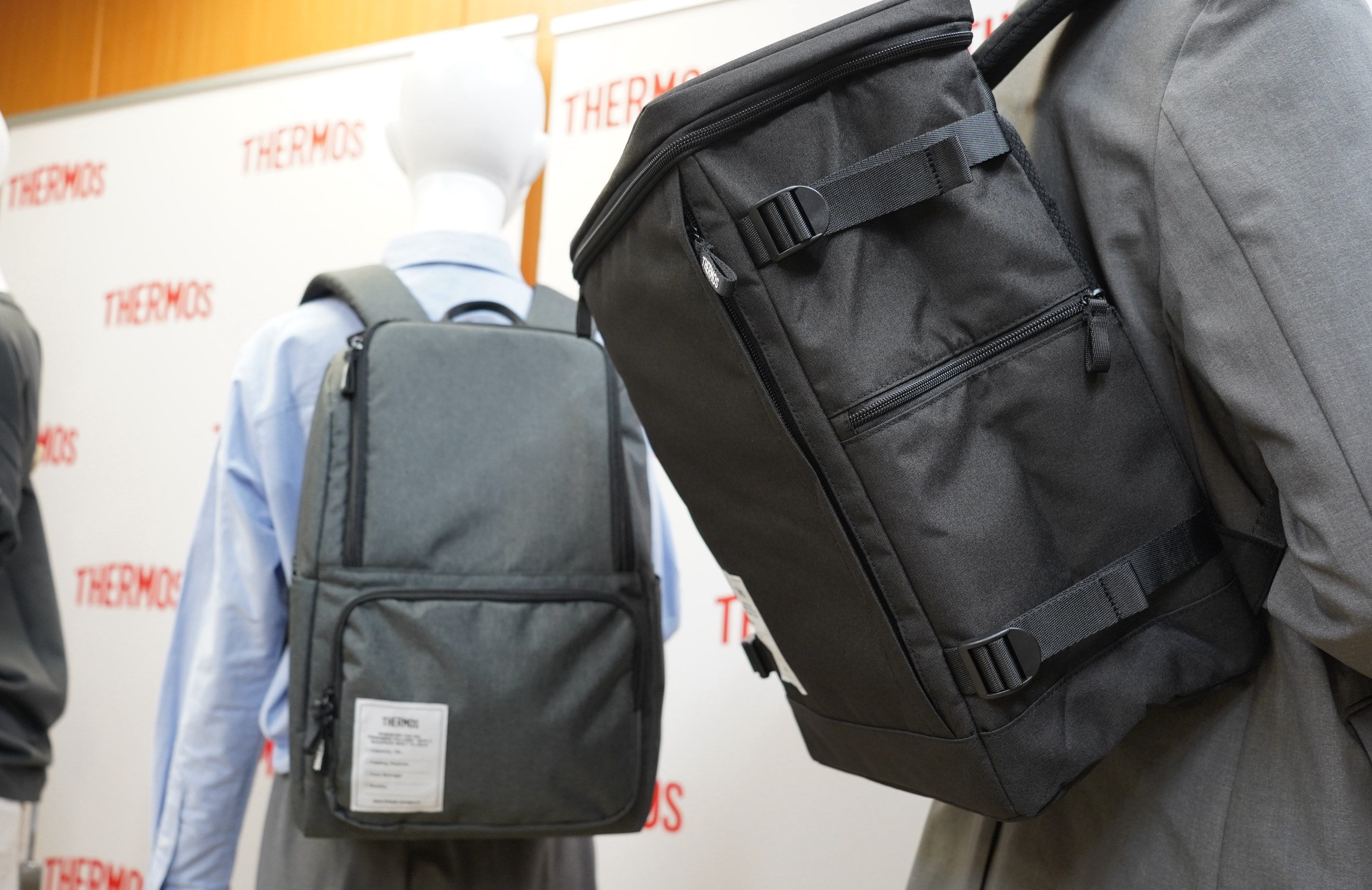 まさに「背負う魔法びん」。サーモスがつくった断熱バックパック