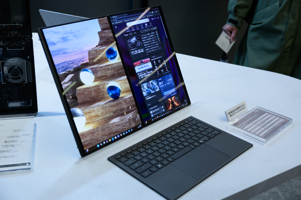 ASUSはノートPCのワンダーランドなのか!? 上質×変態×マッチョな新製品