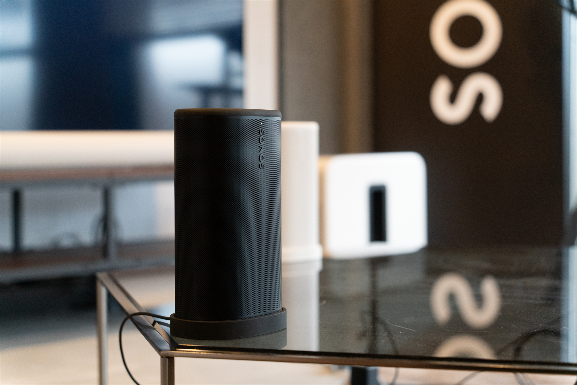 Sonosの新作は「ズンとくるサウンド」持ち運べる。『Sonos Play』試し