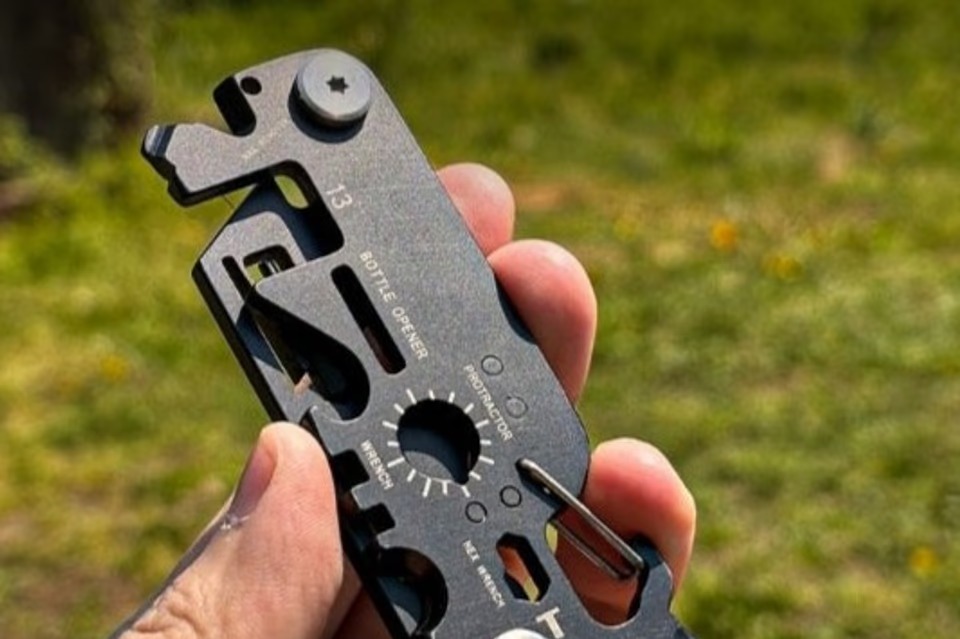 Michigan ナンバープレート リメイク 工具箱　キャンプ道具入 imgi_3_original-2.jpg