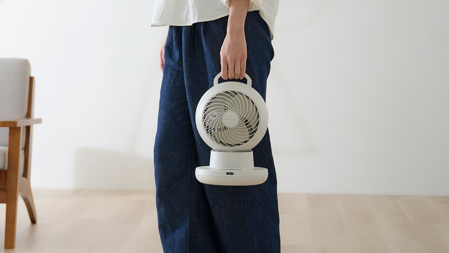 室温連動で「風」を変えて節電。このサーキュレーター賢いぞ