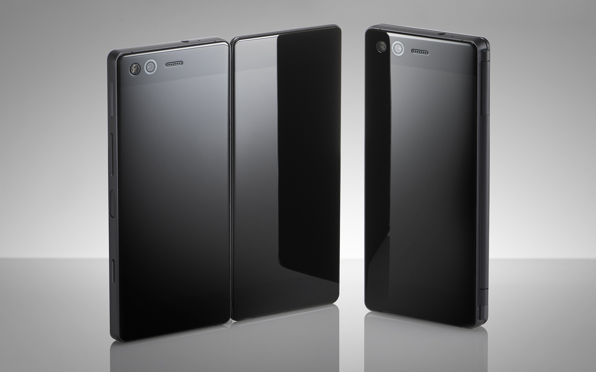 物欲をそそられる2画面スマホ「M Z-01K」、1月12日より予約開始